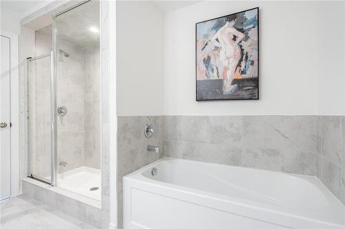177 Flagg Avenue, Paris, ON - Indoor Photo Showing Bathroom