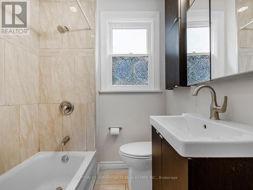215 Glen Park Avenue, Toronto, ON - Indoor Photo Showing Bathroom