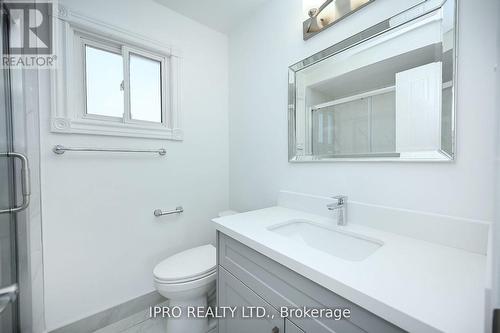 293 O'Donoghue Avenue, Oakville, ON - Indoor Photo Showing Bathroom