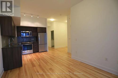 1117 - 30 Shore Breeze Drive, Toronto, ON - Indoor Photo Showing Kitchen