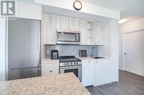 1007 - 251 Manitoba Street, Toronto, ON - Indoor Photo Showing Kitchen With Stainless Steel Kitchen