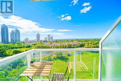 1007 - 251 Manitoba Street, Toronto, ON - Outdoor With View