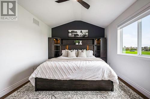 41 Mcmaster Road, Orangeville, ON - Indoor Photo Showing Bedroom