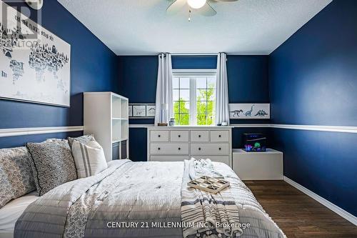 41 Mcmaster Road, Orangeville, ON - Indoor Photo Showing Bedroom