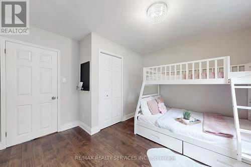 1924 Balsam Avenue, Mississauga, ON - Indoor Photo Showing Bedroom