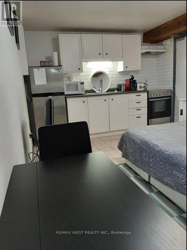 34 Penhurst Avenue, Toronto, ON - Indoor Photo Showing Kitchen