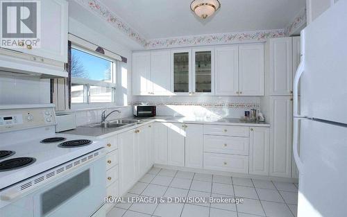 42 Garside Crescent, Toronto, ON - Indoor Photo Showing Kitchen With Double Sink
