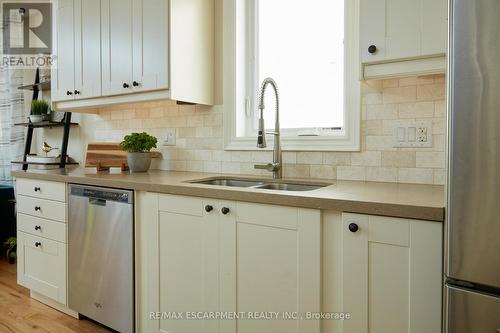 1048 Plains View Avenue, Burlington, ON - Indoor Photo Showing Kitchen With Double Sink