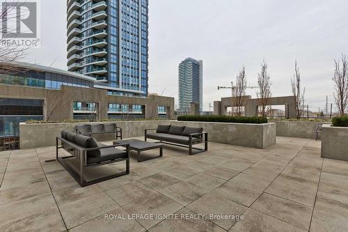 1618 - 5033 Four Springs Avenue, Mississauga, ON - Outdoor