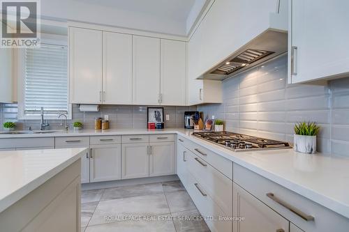 377 Tudor Avenue, Oakville (Old Oakville), ON - Indoor Photo Showing Kitchen