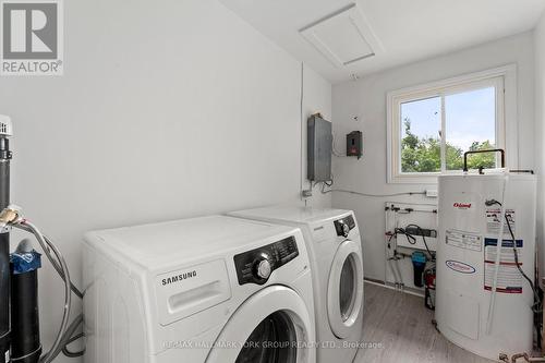 98 Cronsberry Road, Georgina, ON - Indoor Photo Showing Laundry Room