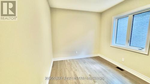 109 Bearberry Road, Springwater, ON - Indoor Photo Showing Other Room