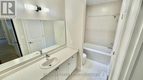 109 Bearberry Road, Springwater, ON - Indoor Photo Showing Bathroom