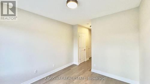 109 Bearberry Road, Springwater, ON - Indoor Photo Showing Other Room