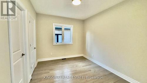 109 Bearberry Road, Springwater, ON - Indoor Photo Showing Other Room