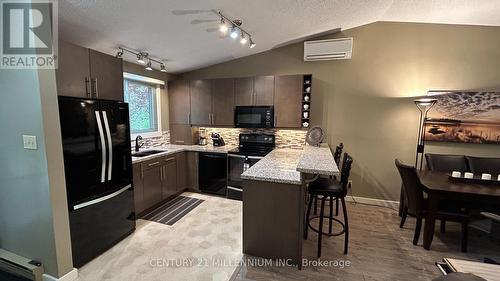 336 - 5 Dawson Drive, Collingwood, ON - Indoor Photo Showing Kitchen