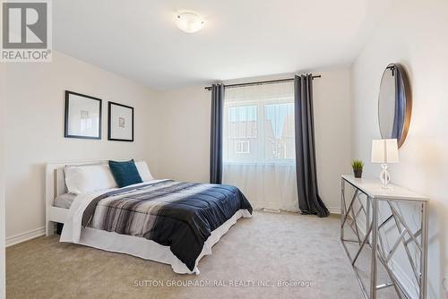 19 Bobolink Drive, Wasaga Beach, ON - Indoor Photo Showing Bedroom