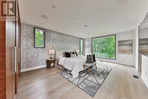 483 Bobolink Road, Mississauga, ON - Indoor Photo Showing Bedroom