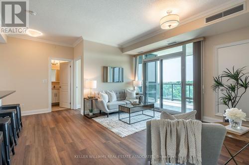 906 - 50 Hall Road, Halton Hills (Georgetown), ON - Indoor Photo Showing Living Room