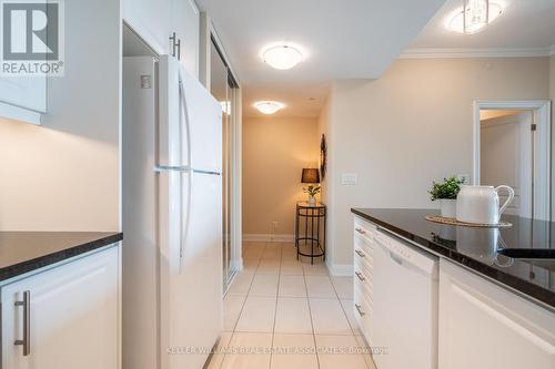 906 - 50 Hall Road, Halton Hills (Georgetown), ON - Indoor Photo Showing Kitchen