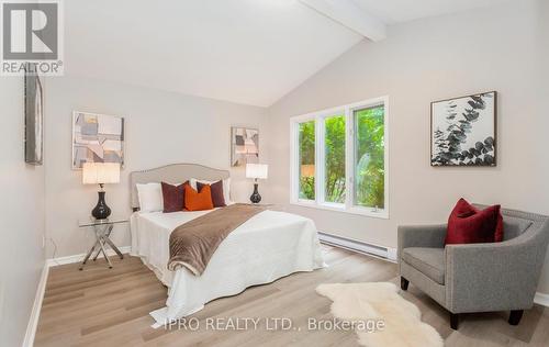 578 Trafford Crescent, Oakville, ON - Indoor Photo Showing Bedroom