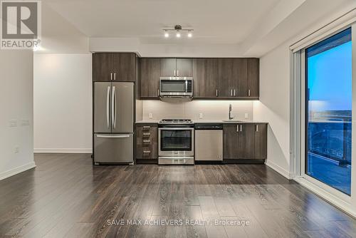 921 - 8 Nahani Way, Mississauga, ON - Indoor Photo Showing Kitchen With Upgraded Kitchen