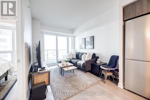 1511 - 30 Samuel Wood Way, Toronto, ON - Indoor Photo Showing Living Room