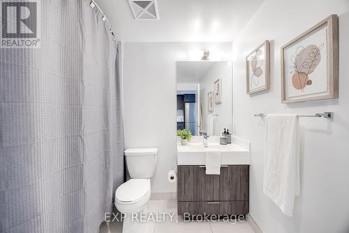 1511 - 30 Samuel Wood Way, Toronto, ON - Indoor Photo Showing Bathroom