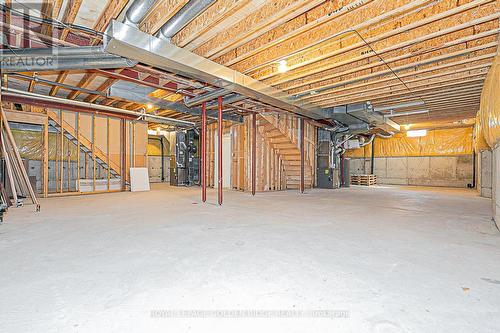 18 Mooregate Court, Richmond Hill, ON - Indoor Photo Showing Basement