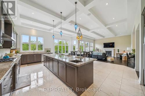 57 Hogan Court, King, ON - Indoor Photo Showing Kitchen With Double Sink With Upgraded Kitchen