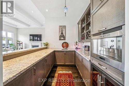 57 Hogan Court, King, ON - Indoor Photo Showing Kitchen