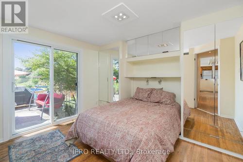 9 Jessop Court, Halton Hills, ON - Indoor Photo Showing Bedroom