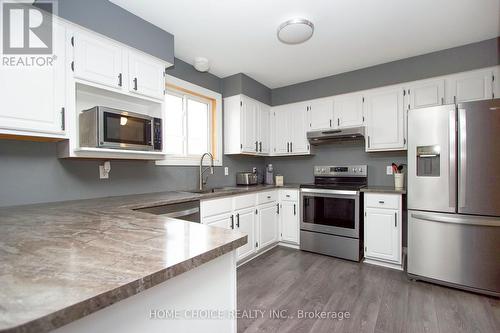 56 Newport Avenue, Clarington, ON - Indoor Photo Showing Kitchen