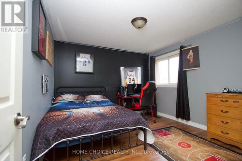 56 Newport Avenue, Clarington, ON - Indoor Photo Showing Bedroom