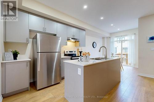 784 Eddystone Path, Oshawa, ON - Indoor Photo Showing Kitchen With Stainless Steel Kitchen With Double Sink