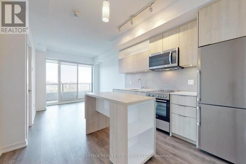1303 - 50 Forest Manor Road, Toronto, ON - Indoor Photo Showing Kitchen