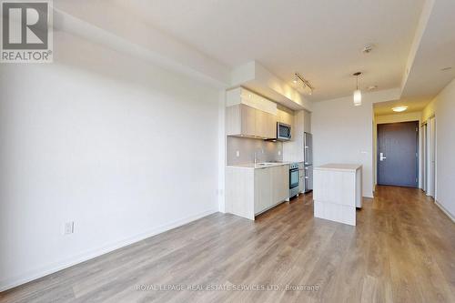 1303 - 50 Forest Manor Road, Toronto, ON - Indoor Photo Showing Kitchen