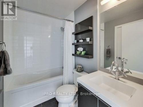 904 - 90 Stadium Road, Toronto, ON - Indoor Photo Showing Bathroom