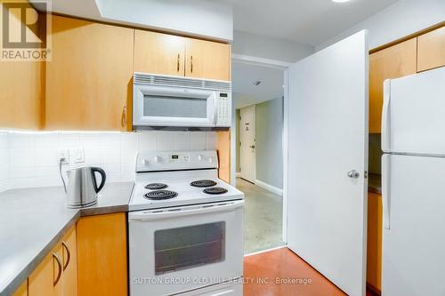 1517 - 255 Richmond Street E, Toronto (Moss Park), ON - Indoor Photo Showing Kitchen