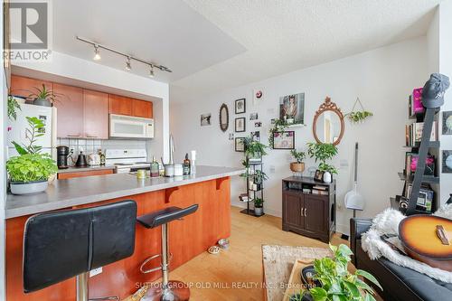 1517 - 255 Richmond Street E, Toronto (Moss Park), ON - Indoor Photo Showing Kitchen