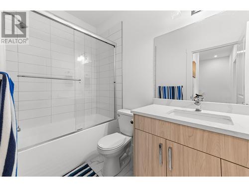 210 Scott Avenue Unit# 102, Penticton, BC - Indoor Photo Showing Bathroom