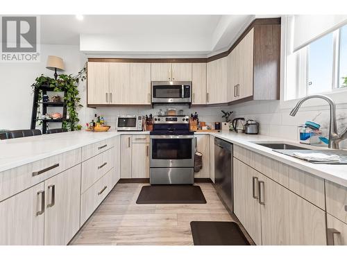 210 Scott Avenue Unit# 102, Penticton, BC - Indoor Photo Showing Kitchen