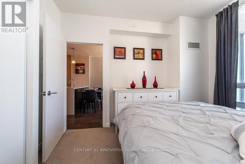 612 - 62 Forest Manor Road, Toronto, ON - Indoor Photo Showing Bedroom