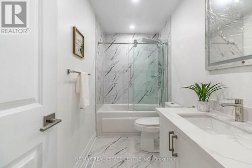 114 Sexton Crescent, Toronto, ON - Indoor Photo Showing Bathroom