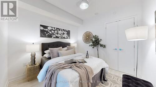 705 - 357 King Street W, Toronto (Waterfront Communities), ON - Indoor Photo Showing Bedroom