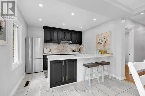 1249 Florence Street, London, ON - Indoor Photo Showing Kitchen With Upgraded Kitchen