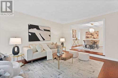 36 Evenwood Avenue, Toronto, ON - Indoor Photo Showing Living Room
