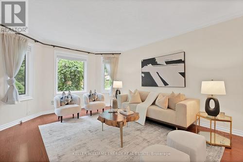 36 Evenwood Avenue, Toronto, ON - Indoor Photo Showing Living Room