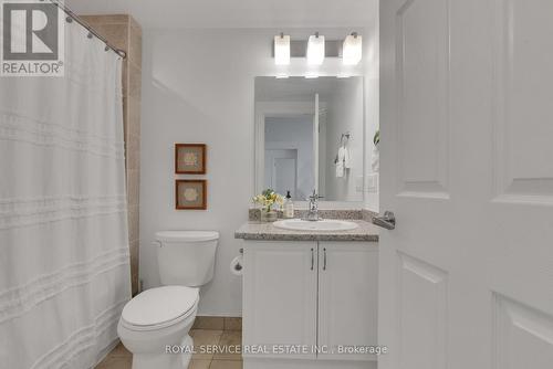 303 - 21 Brookhouse Drive, Clarington, ON - Indoor Photo Showing Bathroom