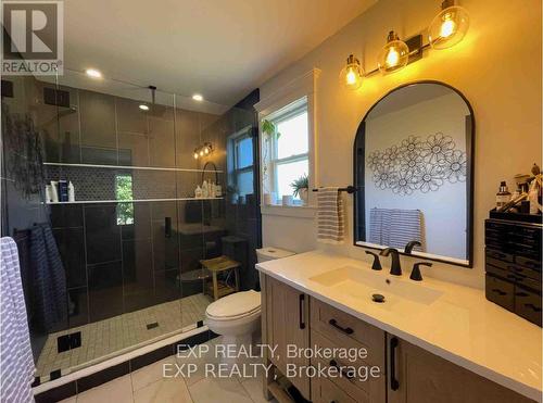 778 Airport Road, Quinte West, ON - Indoor Photo Showing Bathroom
